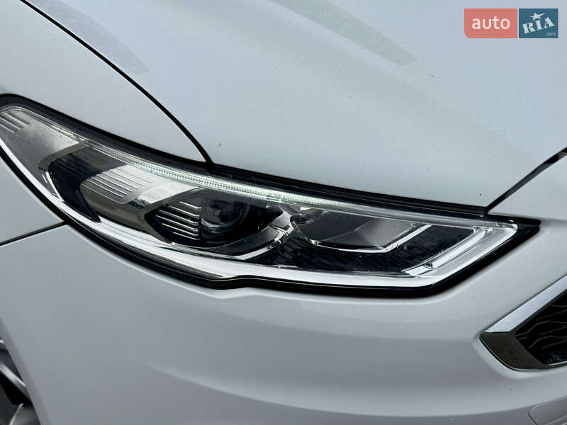 Седан Ford Fusion 2016 в Києві