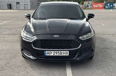 Седан Ford Fusion 2015 в 