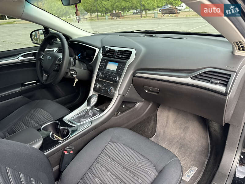 Седан Ford Fusion 2015 в Запоріжжі