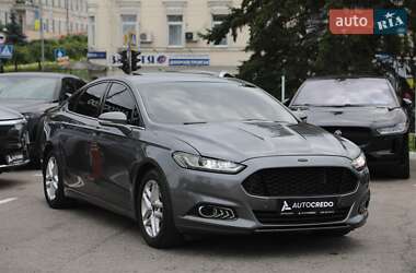 Седан Ford Fusion 2012 в 