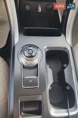 Седан Ford Fusion 2016 в 