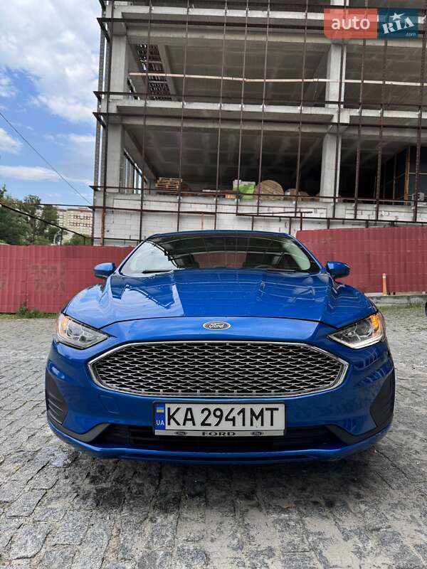 Седан Ford Fusion 2019 в Киеве