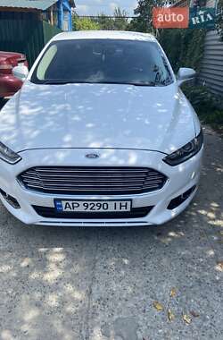 Седан Ford Fusion 2014 в 