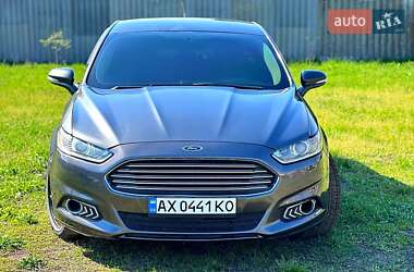 Седан Ford Fusion 2015 в Харкові