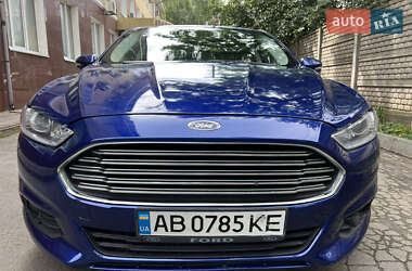 Седан Ford Fusion 2015 в 