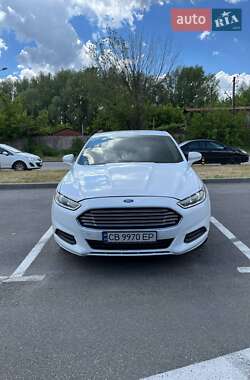 Седан Ford Fusion 2015 в 