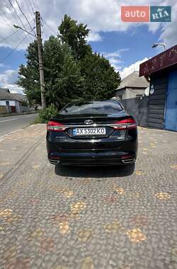 Седан Ford Fusion 2017 в 