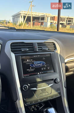 Седан Ford Fusion 2014 в 