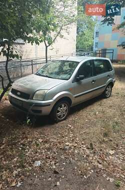 Хэтчбек Ford Fusion 2005 в 