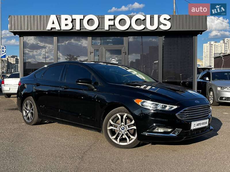 Седан Ford Fusion 2016 в 