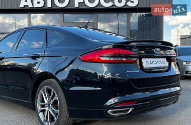 Седан Ford Fusion 2016 в 