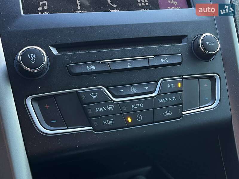 Седан Ford Fusion 2016 в Києві