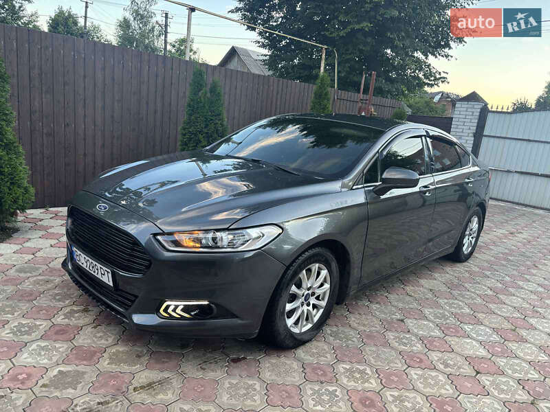 Седан Ford Fusion 2016 в Сумах