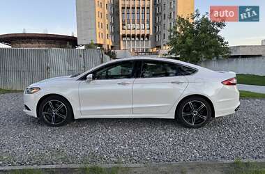 Седан Ford Fusion 2014 в 