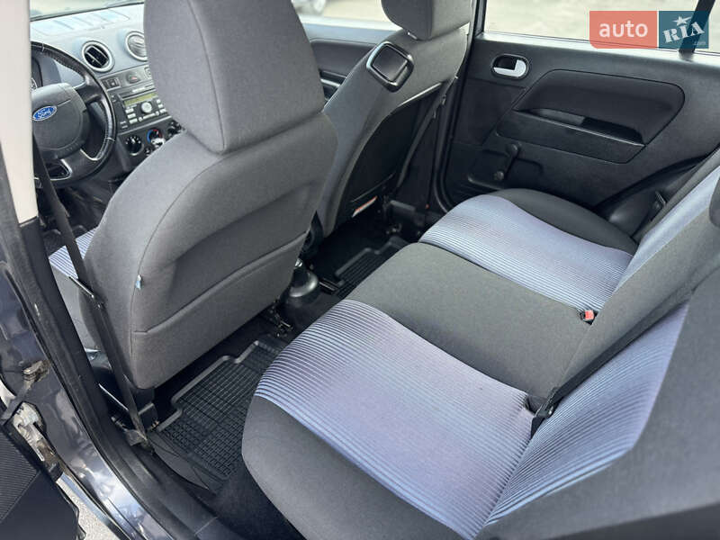 Хэтчбек Ford Fusion 2006 в Чернигове
