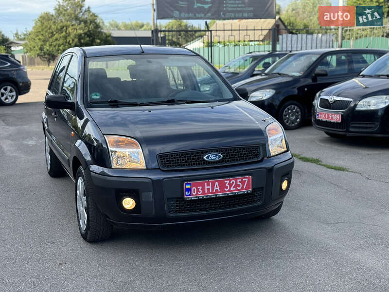 Хэтчбек Ford Fusion 2006 в Чернигове