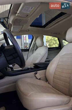 Седан Ford Fusion 2012 в 
