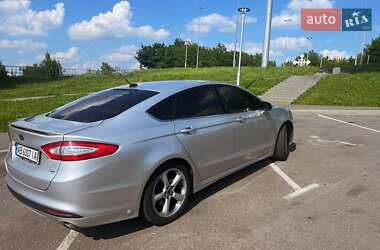 Седан Ford Fusion 2014 в 