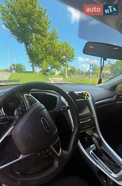 Седан Ford Fusion 2014 в 