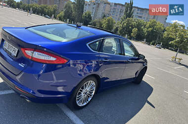 Седан Ford Fusion 2015 в 
