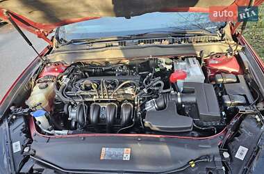 Седан Ford Fusion 2015 в 