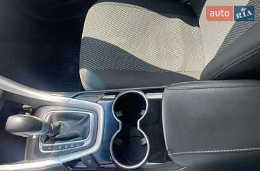 Седан Ford Fusion 2015 в 