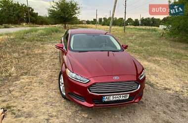 Седан Ford Fusion 2013 в 