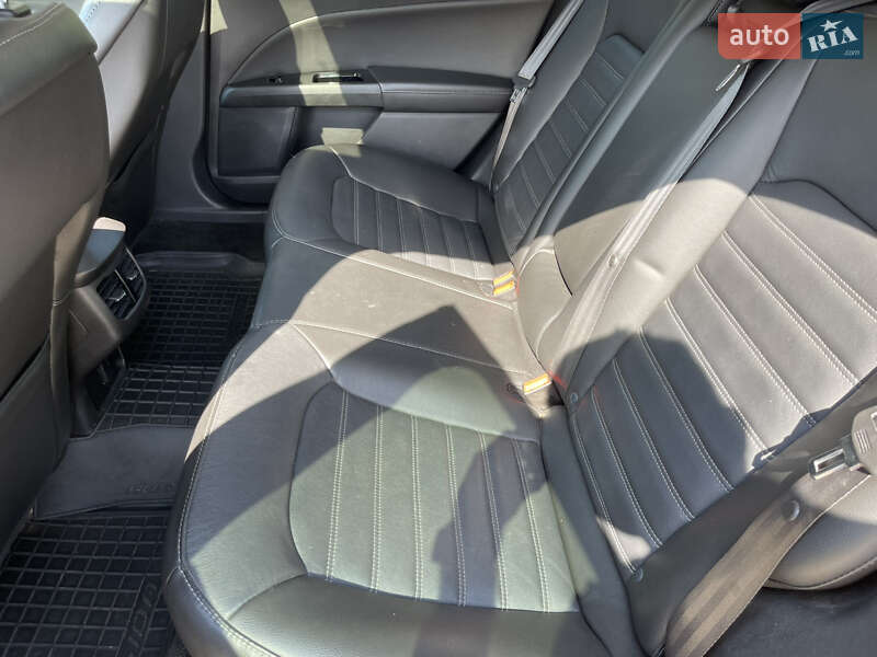 Седан Ford Fusion 2015 в Києві фото 28 Седан Ford Fusion 2015 в Києві