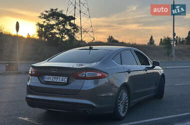 Седан Ford Fusion 2014 в 