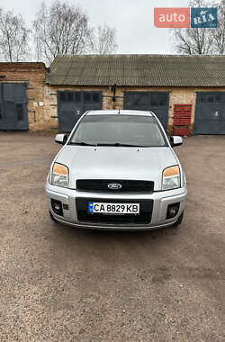 Хэтчбек Ford Fusion 2010 в Талалаевке