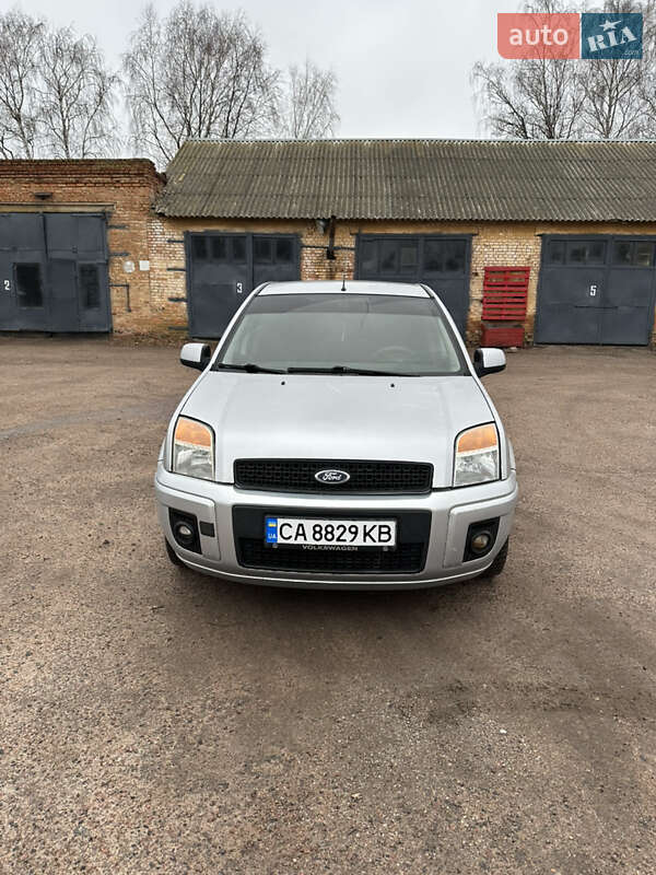 Ford Fusion 2010