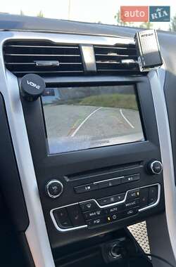 Седан Ford Fusion 2014 в 