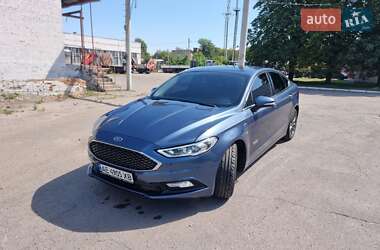 Седан Ford Fusion 2017 в 