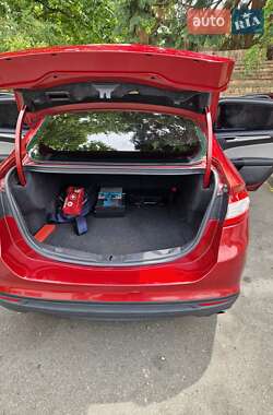 Седан Ford Fusion 2014 в 