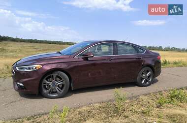 Седан Ford Fusion 2017 в 