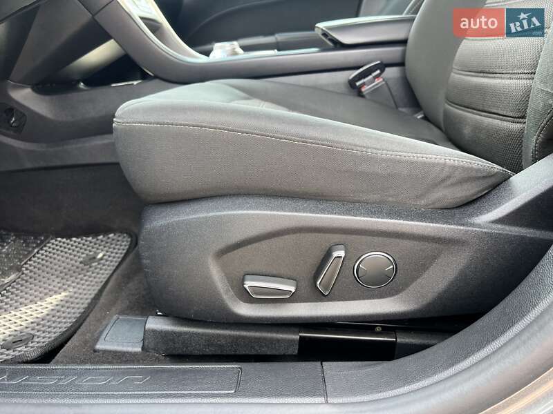 Седан Ford Fusion 2019 в Києві