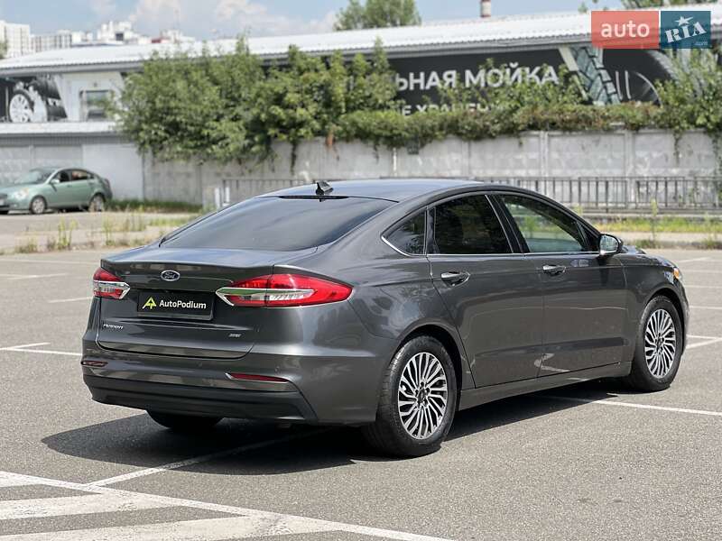 Седан Ford Fusion 2019 в Києві