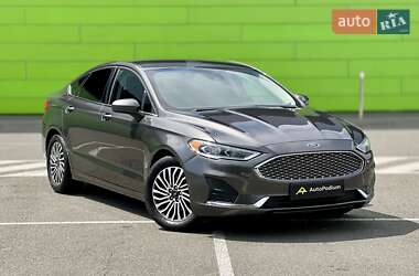 Седан Ford Fusion 2019 в Києві