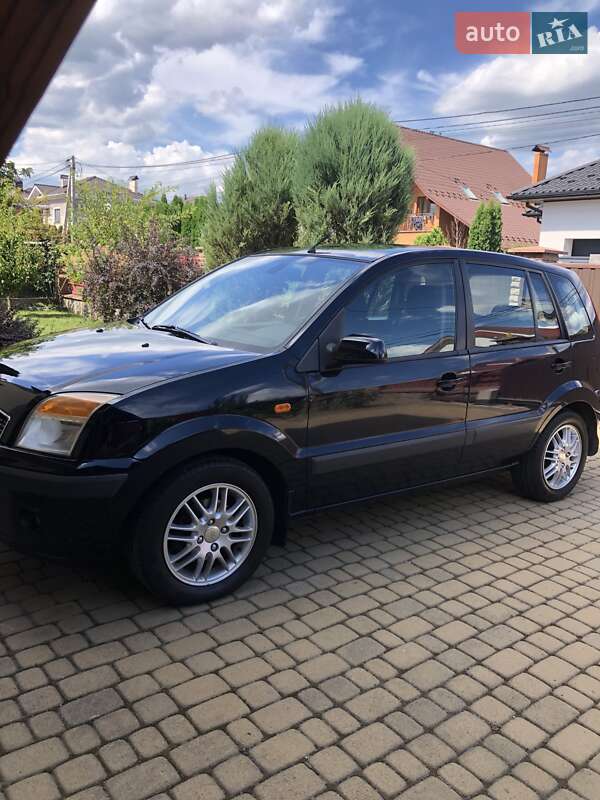 Хэтчбек Ford Fusion 2006 в Виннице
