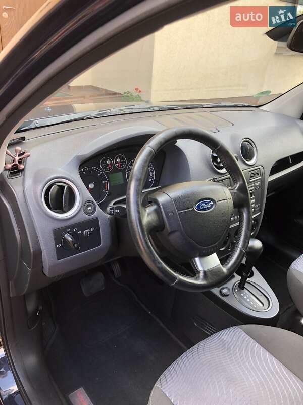 Хэтчбек Ford Fusion 2006 в Виннице