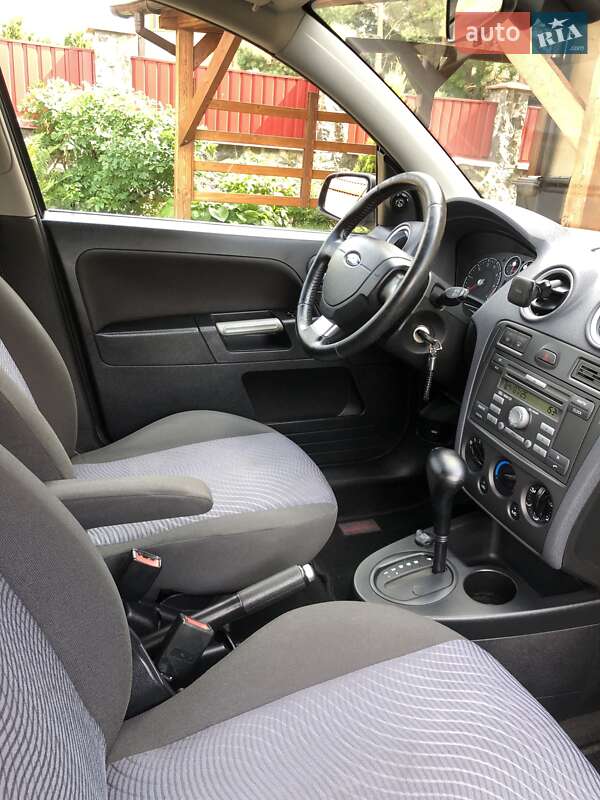 Хэтчбек Ford Fusion 2006 в Виннице
