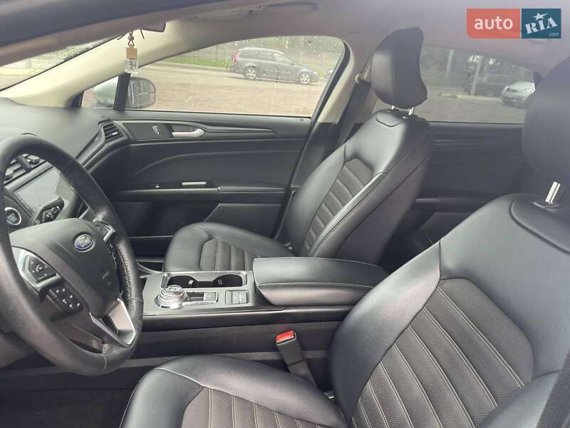 Седан Ford Fusion 2017 в Ровно фото 12 Седан Ford Fusion 2017 в Ровно