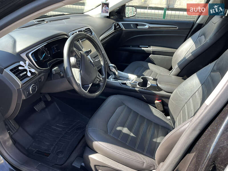 Седан Ford Fusion 2015 в Киеве