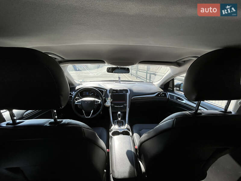 Седан Ford Fusion 2015 в Киеве
