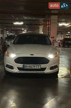 Седан Ford Fusion 2015 в Одессе
