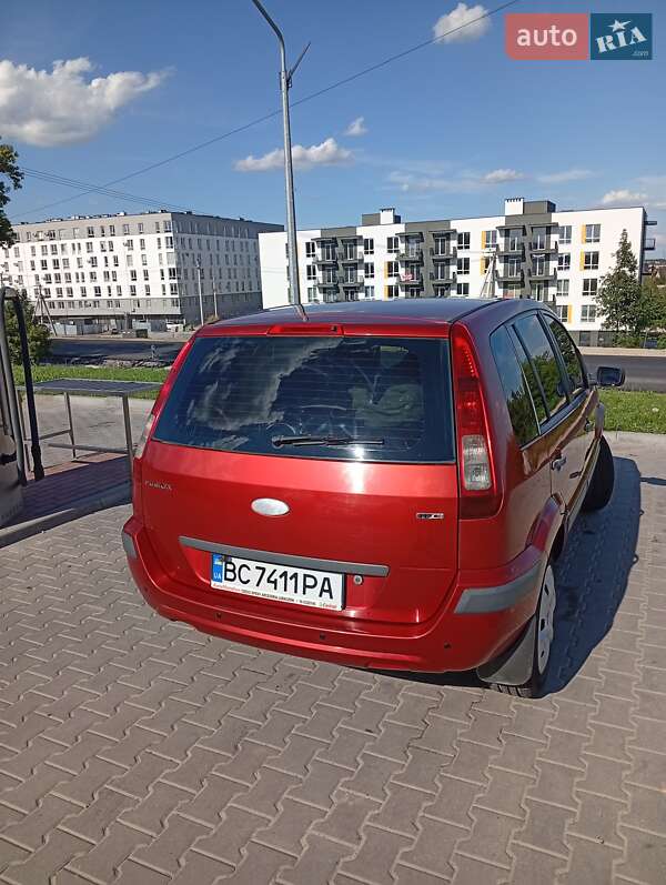 Хэтчбек Ford Fusion 2008 в Львове