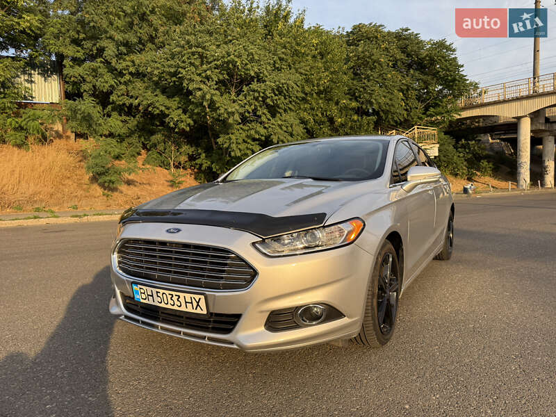 Ford Fusion 2016