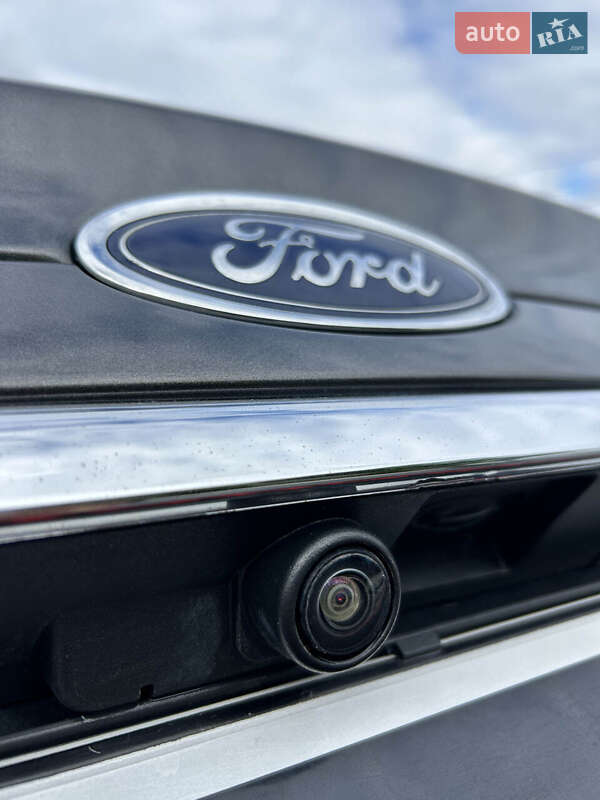 Седан Ford Fusion 2018 в Сумах