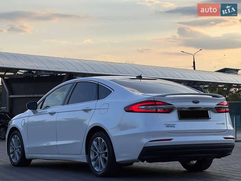 Седан Ford Fusion 2019 в Запорожье