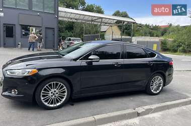 Седан Ford Fusion 2015 в 